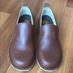 NWOT Leather deck shoes